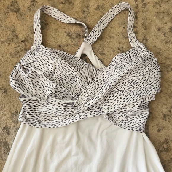 Lululemon Women's White And Black Dot Wrap It Up Dottie Dash Fashion Yoga Tank 6 - Picture 4 of 9